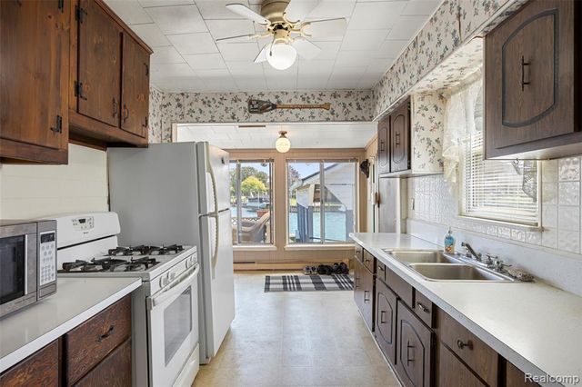 8893 Anchor Bay Drive, Algonac, MI 48001