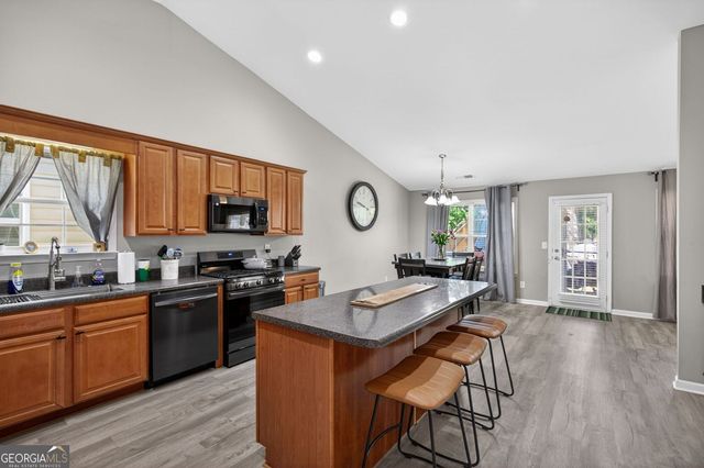 1041 Creek Drive, Villa Rica, GA 30180