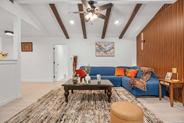 1607 WHELESS LN, Austin, TX 78723