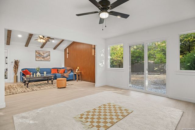 1607 WHELESS LN, Austin, TX 78723
