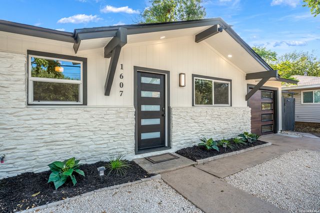 1607 WHELESS LN, Austin, TX 78723