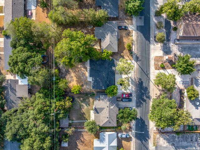 1607 WHELESS LN, Austin, TX 78723