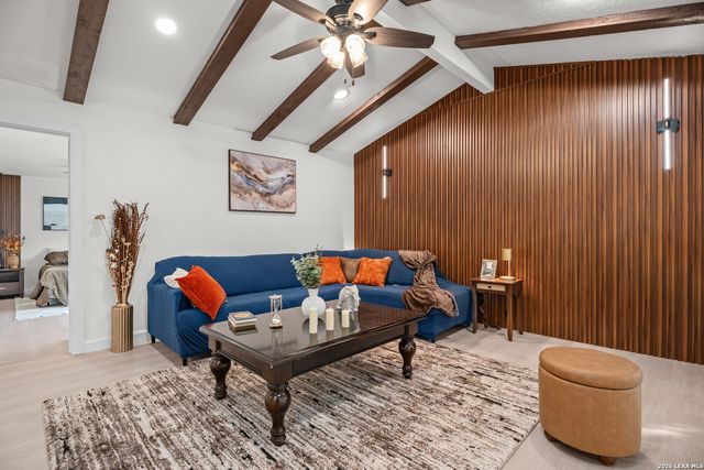 1607 WHELESS LN, Austin, TX 78723