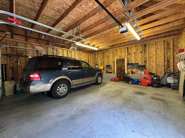 251 Perkins Pond Road, Sunapee, NH 03782