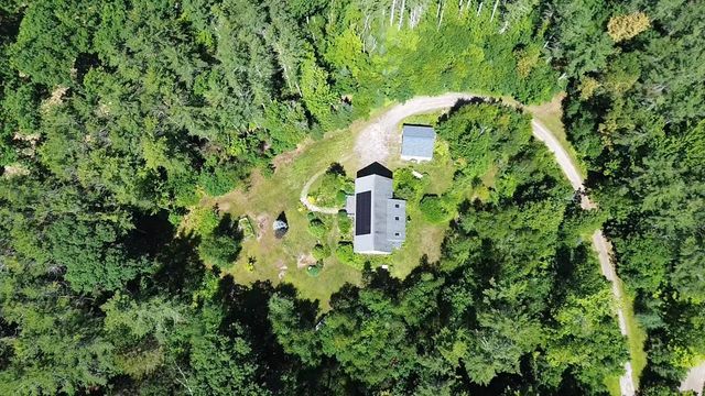 251 Perkins Pond Road, Sunapee, NH 03782