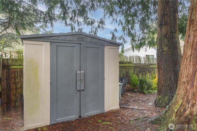 947 Logan Street, Port Townsend, WA 98368