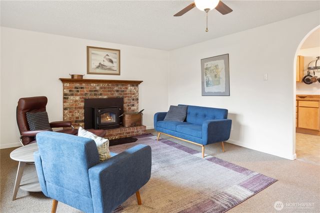 947 Logan Street, Port Townsend, WA 98368