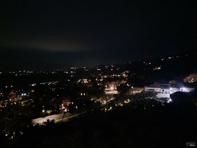 421 Bear Creek Cir, Napa, CA 94558