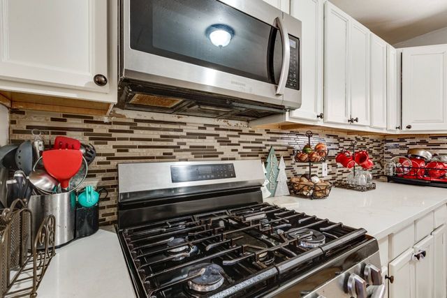 1522 Traymore Avenue, Dallas, TX 75217