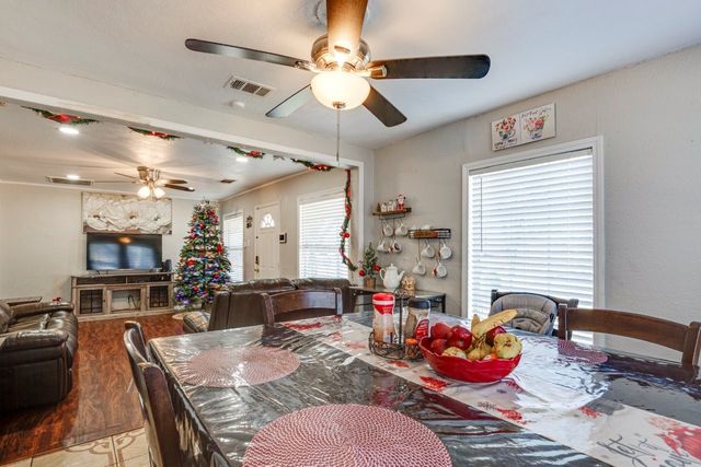 1522 Traymore Avenue, Dallas, TX 75217