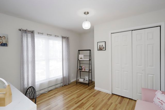 17 David St, Acushnet, MA 02743