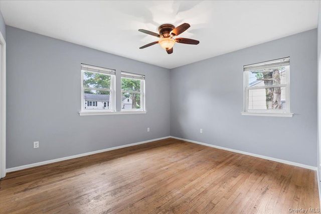 3 Kilburn Avenue, Huntington Station, NY 11746