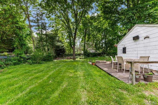 3 Kilburn Avenue, Huntington Station, NY 11746
