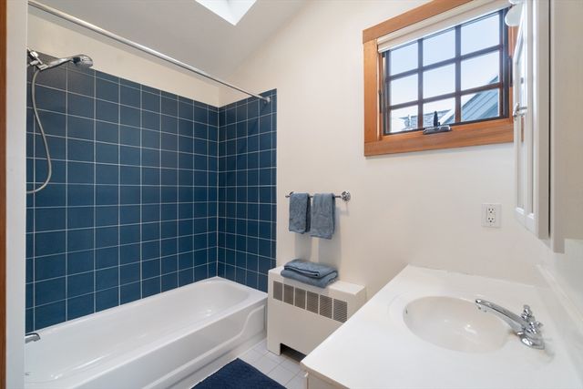 15 Mount Vernon Street 8, Cambridge, MA 02140