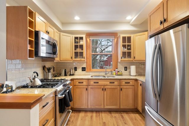 15 Mount Vernon Street 8, Cambridge, MA 02140