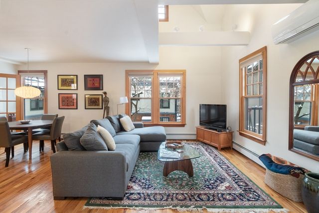 15 Mount Vernon Street 8, Cambridge, MA 02140