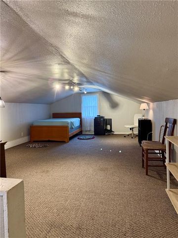 300 S 4th Street, Burlington, KS 66839