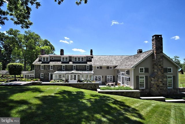 465 PINEVILLE RD, Newtown, PA 18940