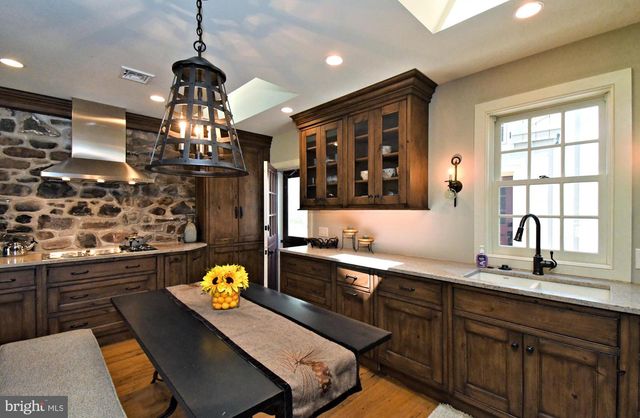 465 PINEVILLE RD, Newtown, PA 18940