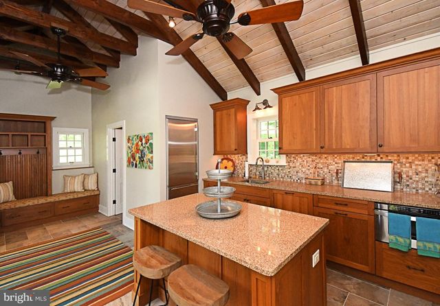 465 PINEVILLE RD, Newtown, PA 18940