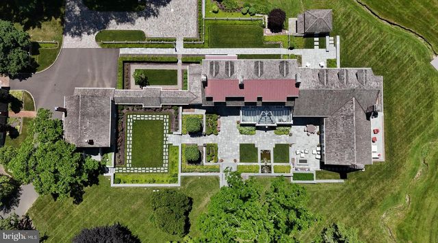 465 PINEVILLE RD, Newtown, PA 18940