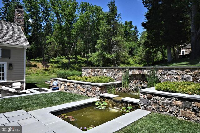 465 PINEVILLE RD, Newtown, PA 18940