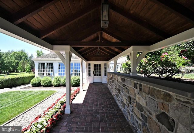 465 PINEVILLE RD, Newtown, PA 18940