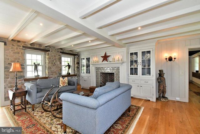 465 PINEVILLE RD, Newtown, PA 18940