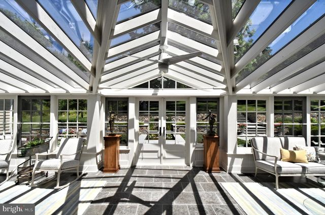 465 PINEVILLE RD, Newtown, PA 18940
