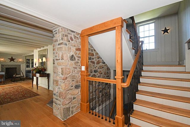 465 PINEVILLE RD, Newtown, PA 18940