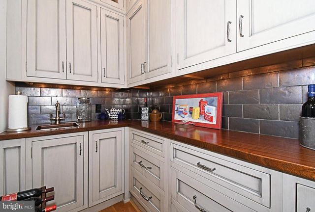 465 PINEVILLE RD, Newtown, PA 18940