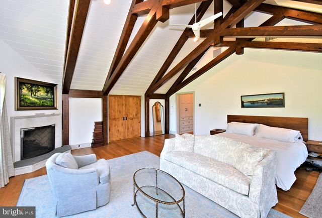 465 PINEVILLE RD, Newtown, PA 18940