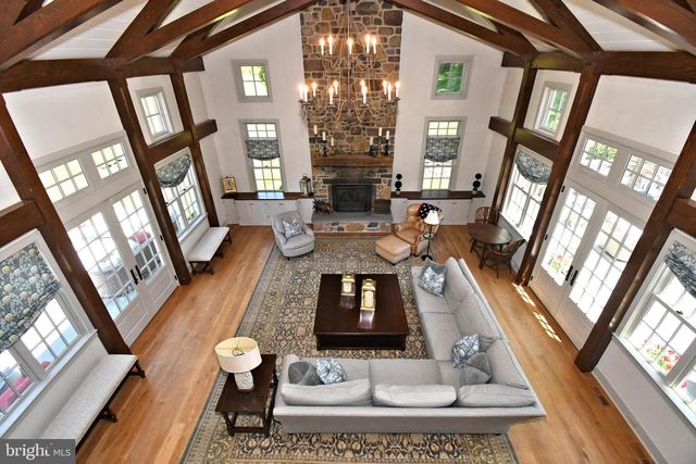 465 PINEVILLE RD, Newtown, PA 18940