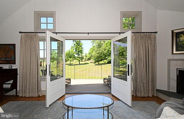 465 PINEVILLE RD, Newtown, PA 18940