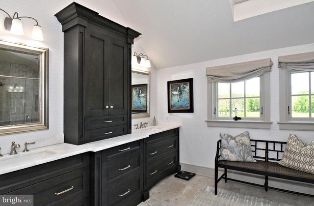465 PINEVILLE RD, Newtown, PA 18940