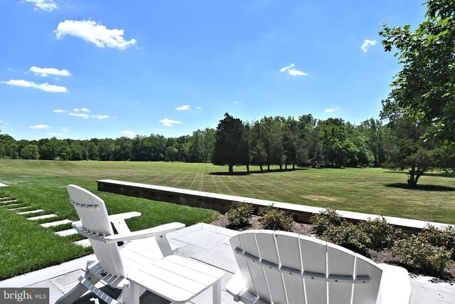465 PINEVILLE RD, Newtown, PA 18940