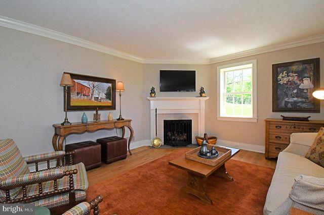 465 PINEVILLE RD, Newtown, PA 18940