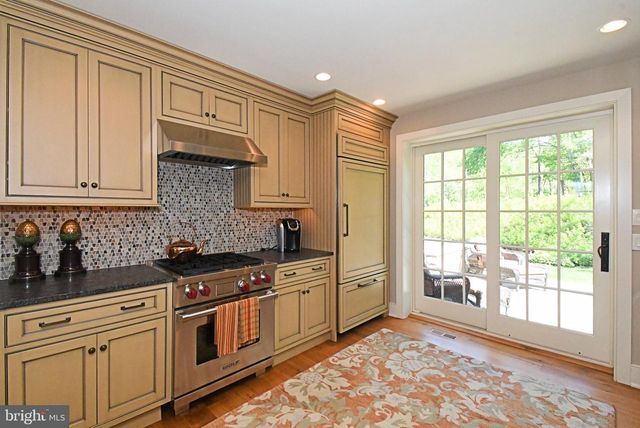 465 PINEVILLE RD, Newtown, PA 18940