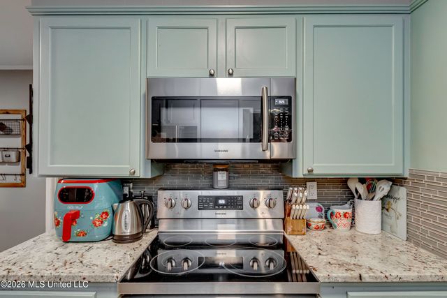 543 Mary Ann Drive, Pearl, MS 39208