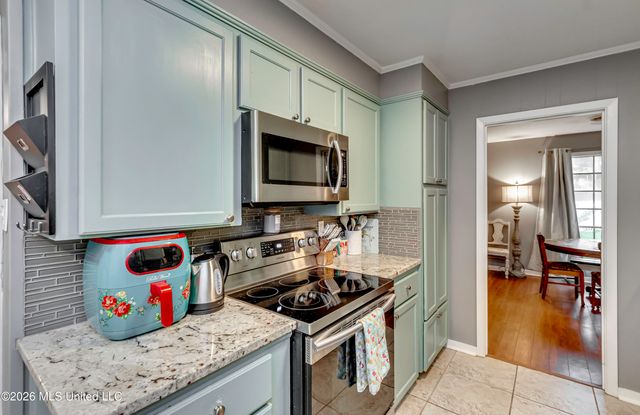 543 Mary Ann Drive, Pearl, MS 39208
