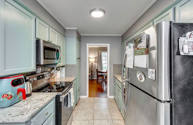 543 Mary Ann Drive, Pearl, MS 39208