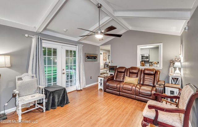 543 Mary Ann Drive, Pearl, MS 39208