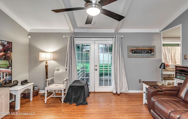 543 Mary Ann Drive, Pearl, MS 39208