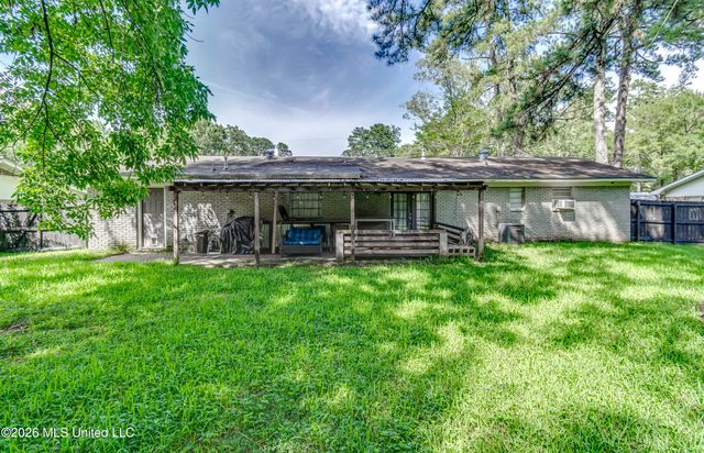 543 Mary Ann Drive, Pearl, MS 39208