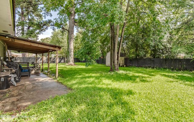 543 Mary Ann Drive, Pearl, MS 39208