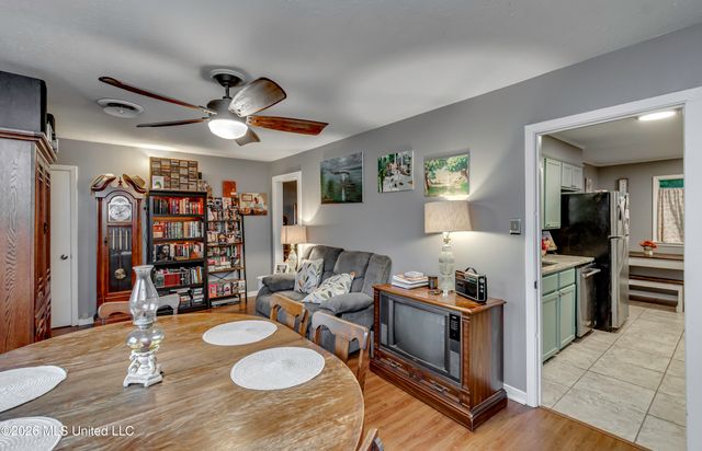 543 Mary Ann Drive, Pearl, MS 39208