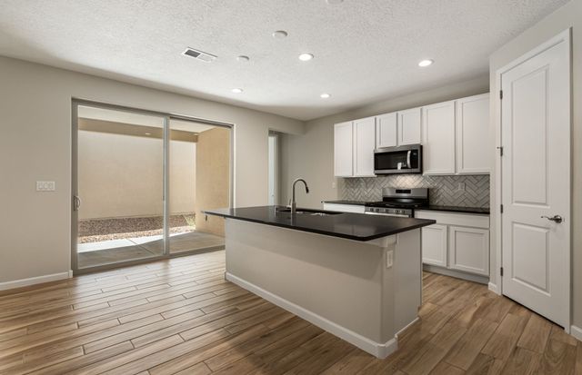 222 Delfina Street, Santa Fe, NM 87505