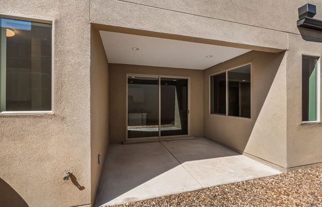222 Delfina Street, Santa Fe, NM 87505