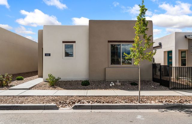 222 Delfina Street, Santa Fe, NM 87505