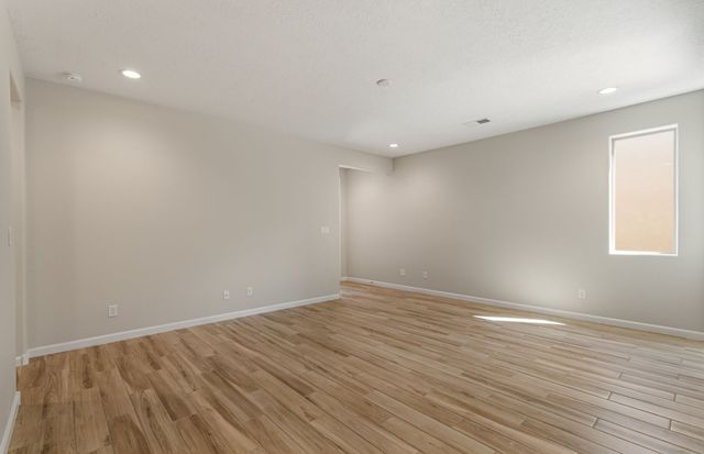 222 Delfina Street, Santa Fe, NM 87505